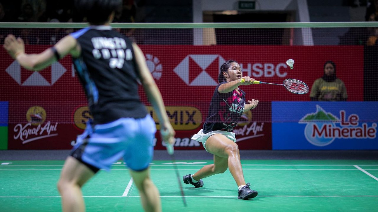 FOTO: Hasil Indonesia Open 2024: Ester Nurumi Tak Berkutik di Tangan Tunggal Putri China