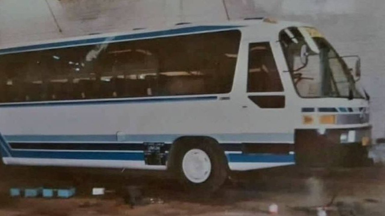 10 Potret Bus Lawas di Era 80-an, Simpan Kenangan Manis yang Bikin Nostalgia