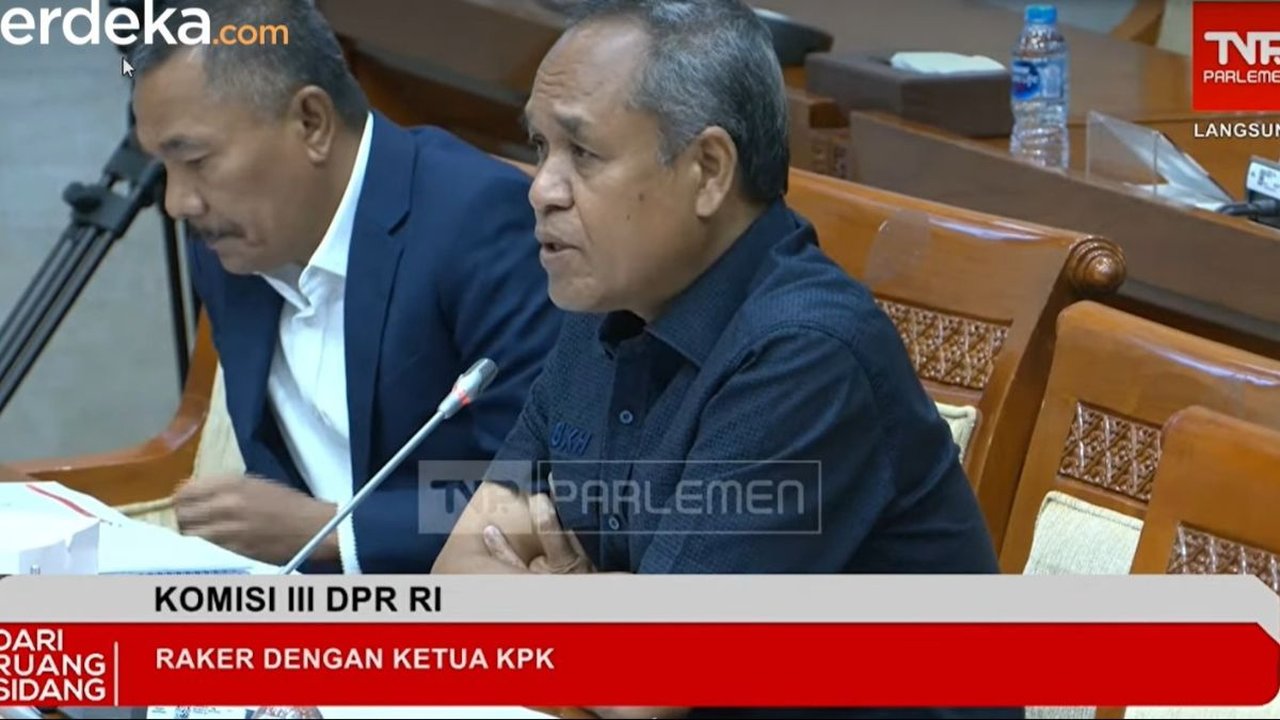 VIDEO: Benny Kenang Garangnya KPK Sikat Menteri - Ketua DPR 