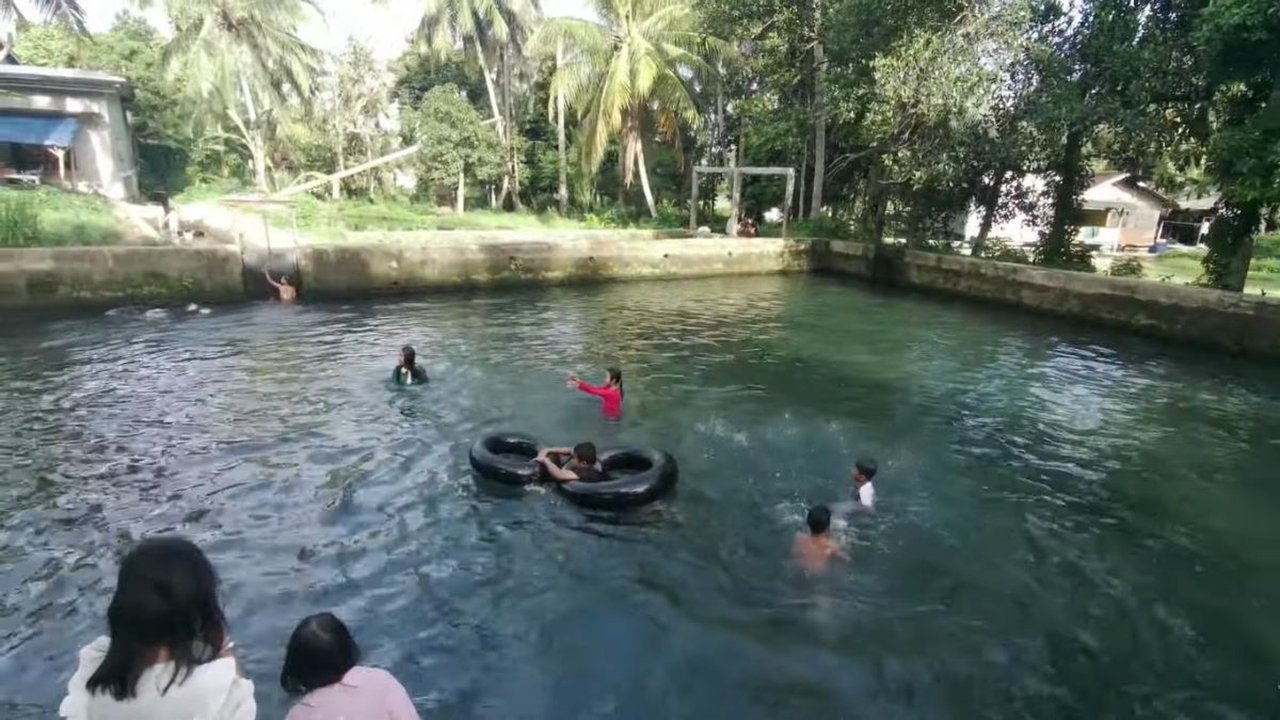 Berenang di Mata Air Dekat Gunung Karang Pandeglang, Gratis dan Tersembunyi di Perkampungan