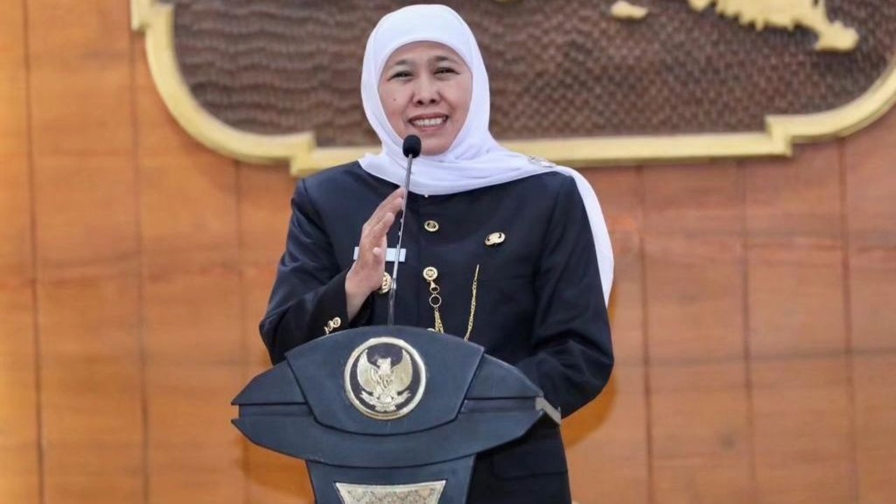VIDEO: Khofifah Terima Surat Rekomendasi dari Demokrat, Kenang Perjuangan SBY & Ani Yudhoyono