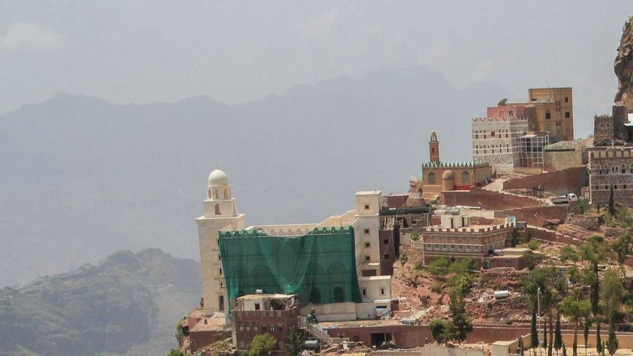 Desa di Atas Awan Ini Diklaim Tidak Pernah Terkena Air Hujan, Lokasinya di Ketinggian