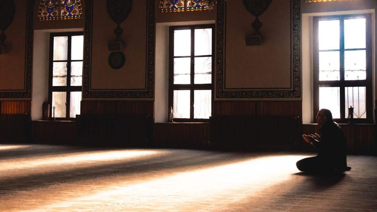 Bacaan Doa Tahlil Lengkap, Mulai dari Arab hingga Latin dan Terjemahannya