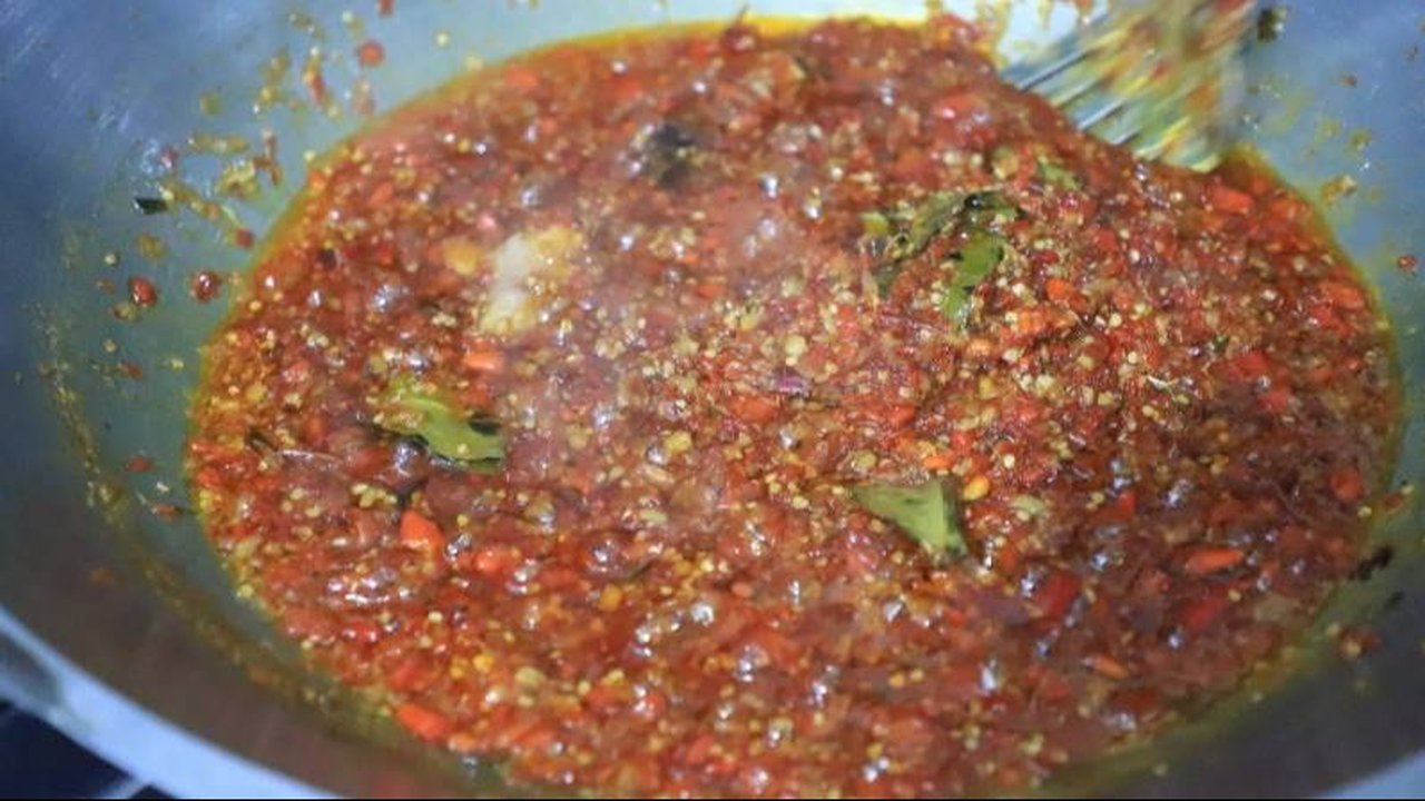 Bermodal Resep Pribadi, Warga Tangerang Ini Sukses Jual Sambal Rumahan yang Laku hingga Penjuru Kota