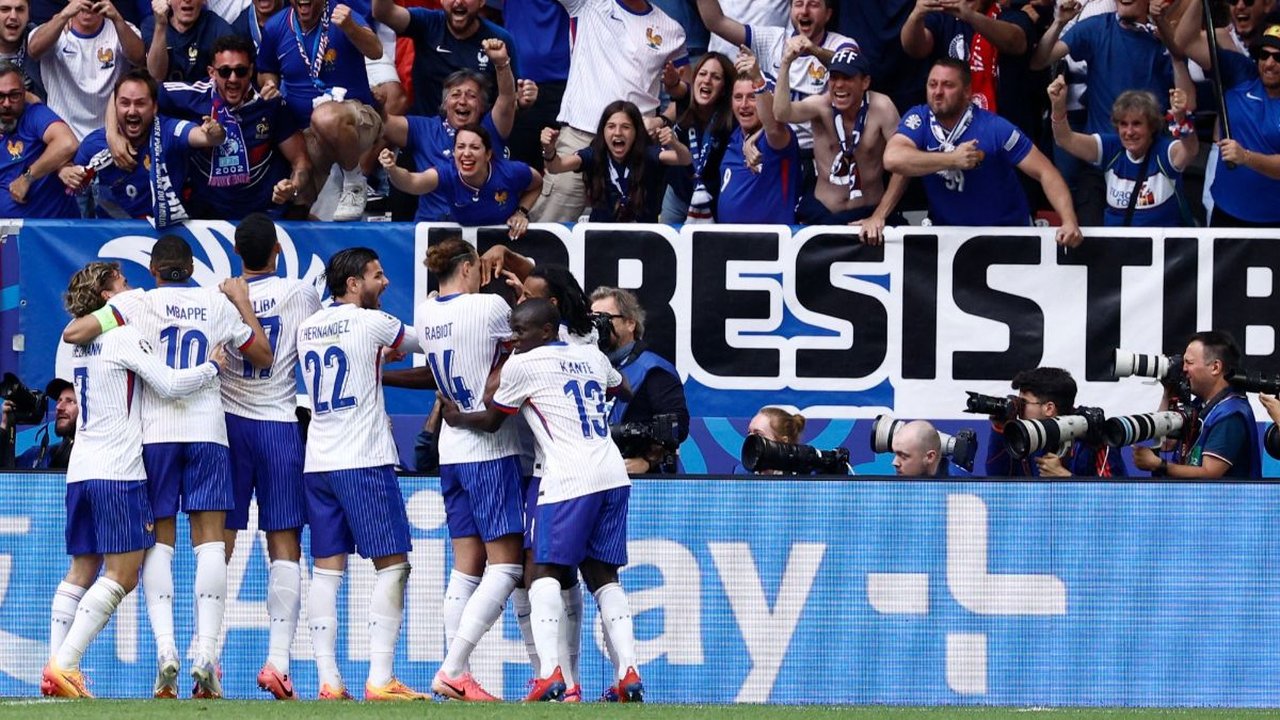 FOTO: Berkah Gol Bunuh Diri, Prancis Tumbangkan Belgia dan Melenggang ke Perempat Final Euro 2024
