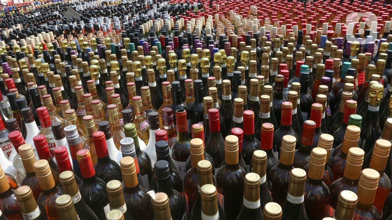 Puluhan Ribu Miras Ilegal di Pasuruan Dimusnahkan, Nilainya Capai Setengah Miliar Lebih