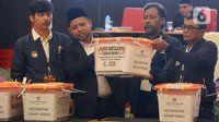 FOTO: Memantau Rapat Pleno Terbuka Penghitungan Suara Hasil Pilkada Jakarta di KPU Jakpus