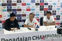 Trivia: Kalah di Kandang, Aji Santoso Soroti Lini Depan Persela yang Tumpul Usai Takluk dari Deltras