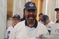 Surya Paloh Tegaskan NasDem Belum Berencana PAW Ahmad Sahroni Usai Sanksi MKD