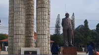 Fakta Baru Patung Soekarno yang Miring di Indramayu, Bukan Hanya Soal Tenda