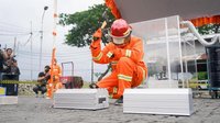 Polytron Uji Ketahanan Baterai LFP FOX Electric dengan Tusuk dan Dibenturkan, Ini Hasilnya
