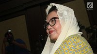 Hoaks Mantan Menkes Siti Fadilah Supari Kecelakaan hingga Patah Tulang, Mobilnya Dipasang Bom