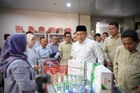 Menkop Resmikan 10 Gerai Obat Kopdes Merah Putih, Perkuat Akses Kesehatan Masyarakat