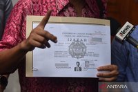 Komisi Informasi Pusat Perintahkan KPU Serahkan Salinan Ijazah Jokowi
