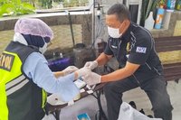 Tim DVI Polda Jabar Ambil Sampel DNA Keluarga Korban Pesawat ATR untuk Identifikasi