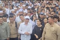 Jokowi Hadiri Kirab Budaya PSI di Tegal, Kaesang Tegaskan Politik Merangkul Kebudayaan Lokal