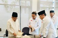 Sinar Mas Perkuat Literasi Keimanan Umat Melalui Wakaf Al Quran kepada DMI