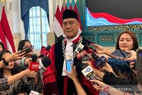 Liliek Prisbawono Adi Resmi Dilantik sebagai Hakim Konstitusi, Siap Kawal Integritas