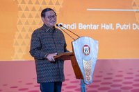 Gubernur Pramono Anung Minta BUMD DKI Tingkatkan Daya Saing Global