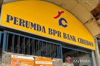 Pemkot Cirebon Serahkan Proses Hukum Kasus BPR Cirebon ke Kejari, Tiga Tersangka Ditahan