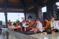 Pemkab Buleleng Ajak Desa Adat Tingkatkan Pengelolaan Sampah Berbasis Sumber