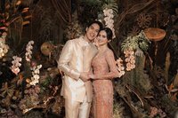 Akad Nikah El Rumi dan Syifa Hadju: Khidmatnya Nuansa Adat Jawa di Raffles Hotel Jakarta