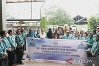 PKK Mimika Serahkan Sapi Kurban Perdana ke Yayasan Arrahmah Papua