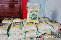 Pemkab Natuna Siagakan 16 Ton Cadangan Beras Natuna untuk Antisipasi Bencana Alam