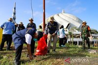 Aksi Bersih-bersih: 300 Pejuang Lingkungan IKN Kumpulkan 330 Kg Sampah di Masjid Negara