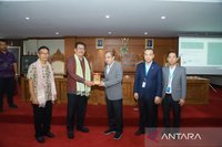 Pemkab Gianyar Bagikan Strategi Efektif Pengelolaan Sampah Berbasis Masyarakat kepada Kamboja