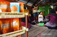 Sinergi Pemkab Berau dan YKAN: Dorong Pemberdayaan Perempuan Pesisir Berau untuk Ekonomi Berkelanjutan