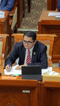 VIDEO: DPR Panas, Arteria Dahlan PDIP Geram Bilang Sadis Mantan Menteri Jadi Korban Mafia Tanah