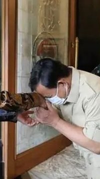 Prabowo Konsisten Cium Tangan Jenderal TNI ini dari Dulu Hingga Kini Jadi Presiden, Sosoknya Bukan Orang Sembarangan