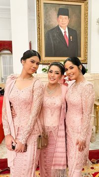 Ipar Goals, Cantiknya Annisa Pohan & Aliya Rajasa Berkebaya Kembar, Mendadak Ingat ke Mendiang Mertua