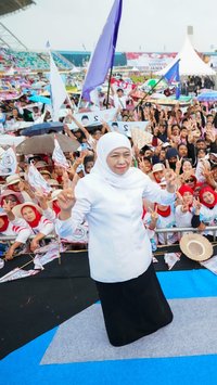 Kampanye Akbar, Khofifah Pamerkan Prestasi Selama Jadi Gubernur Jatim