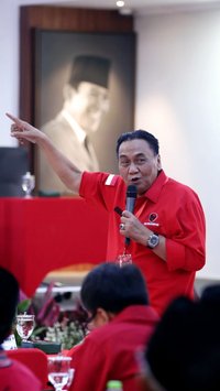 Respons Bambang Pacul Usia Ahmad Luthfi-Taj Yasin Didukung Jokowi dan Prabowo