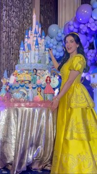 Kecantikan Tasya Farasya Pakai Gaun Kuning Mewah, Cosplay Jadi Princess Belle di Ulang Tahun Anaknya yang Bertema Disney