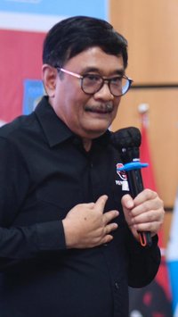 VIDEO: Djarot PDIP Keras! Jokowi Pakai Cara Kotor Menangkan Bobby di Pilkada