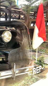 Mencuri Mobil Demi Presiden Sukarno