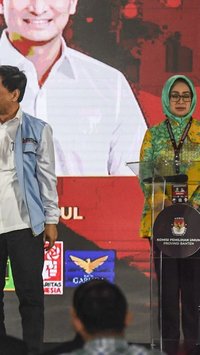 VIDEO: Ekspresi Airin Disebut Cawagub PDIP "Timses Prabowo" Saat Debat Panas Banten Bahas Presiden