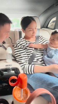 Potret Baby Lily Dianter Raffi Ahmad dan Nagita Slavina ke Dokter Naik Rolls Royce, Ketawa Terus Pas di Mobil