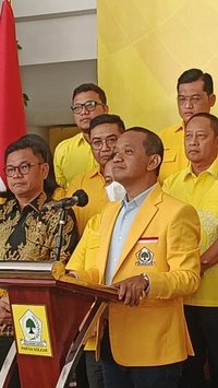 Refleksi Akhir Tahun 2024, Bahlil Singgung Perlunya Sistem Pilkada Dikaji Ulang