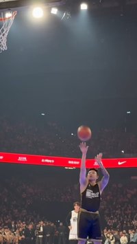 Potret Denny Sumargo Kembali Tanding Basket Bareng Atlet Ternama, Pebasket Sombong Unjuk Kemampuan di Luar Negeri