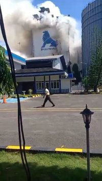 Kebakaran Pabrik Pokphand di Makassar Renggut Korban Jiwa, 1 Pekerja Meninggal dan 14 Lainnya Terluka