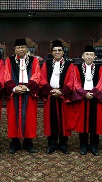 Profil 3 Hakim MK Dissenting Opinion Putusan Tolak Gugatan Sengketa Pilpres 2024 Anies dan Ganjar, Semuanya Senior