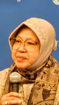 Ditanya Peluang Dicalonkan PDIP Maju Pilkada DKI, Risma: Enggak Berani, Enggak Punya Uang