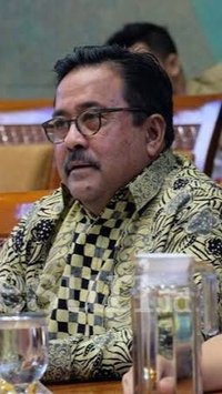 Rano Karno Ambil Formulir Pendaftaran Bakal Calon Gubernur di DPD PDI Perjuangan Banten