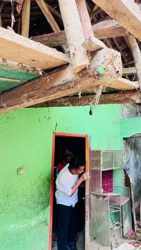 Kelas Rusak akibat Gempa Magnitudo 6,2, Siswa SDN di Garut Terpaksa Pindah Tempat Belajar