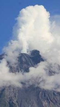 Gunung Semeru Dua Kali Erupsi Hari Ini