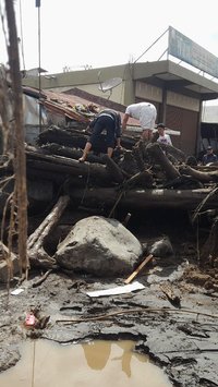BNPB: 37 Orang Tewas Akibat Banjir Lahar Dingin Sumatra Barat